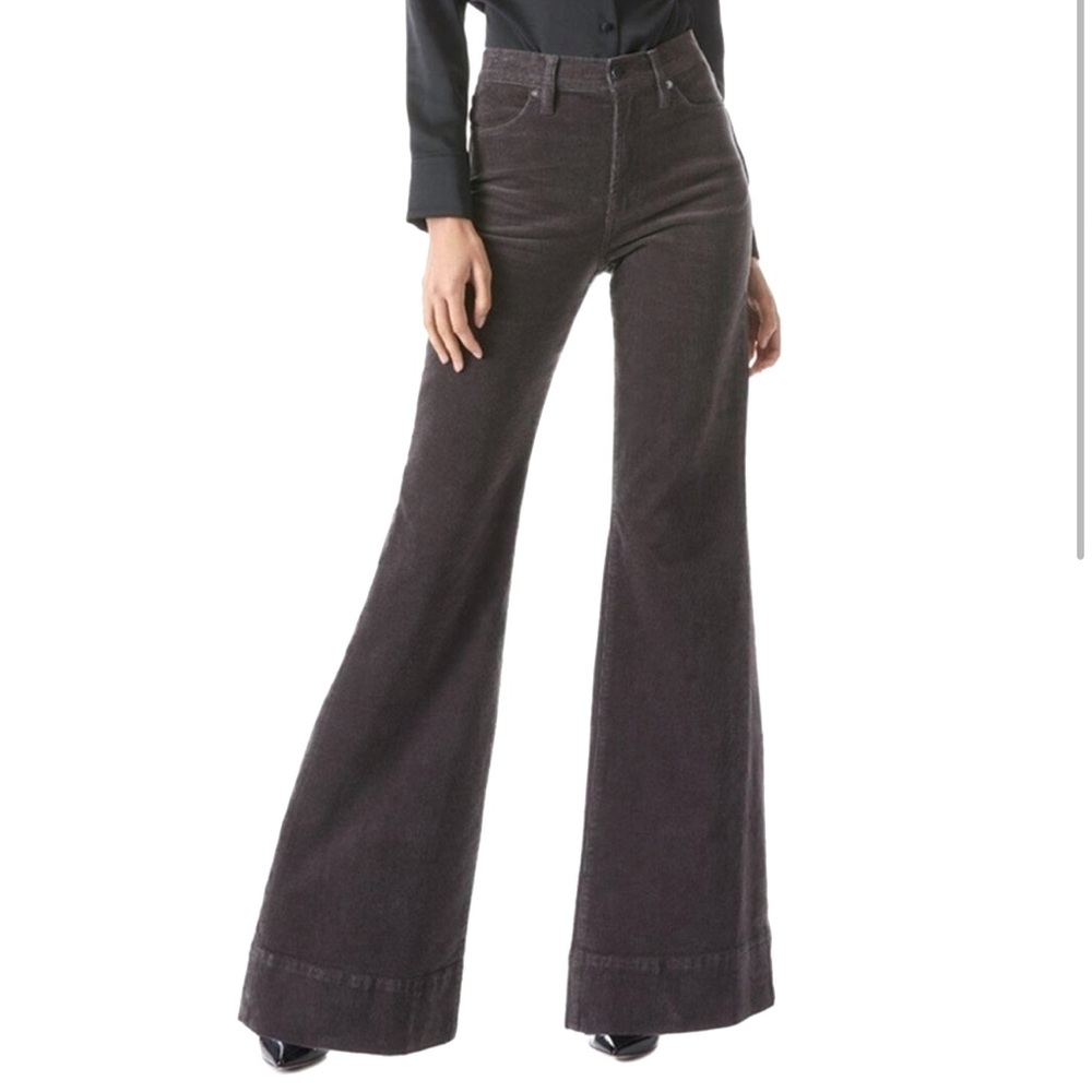 Like new Alice + Olivia high rise jeans, corduroy. Size 25. EUC